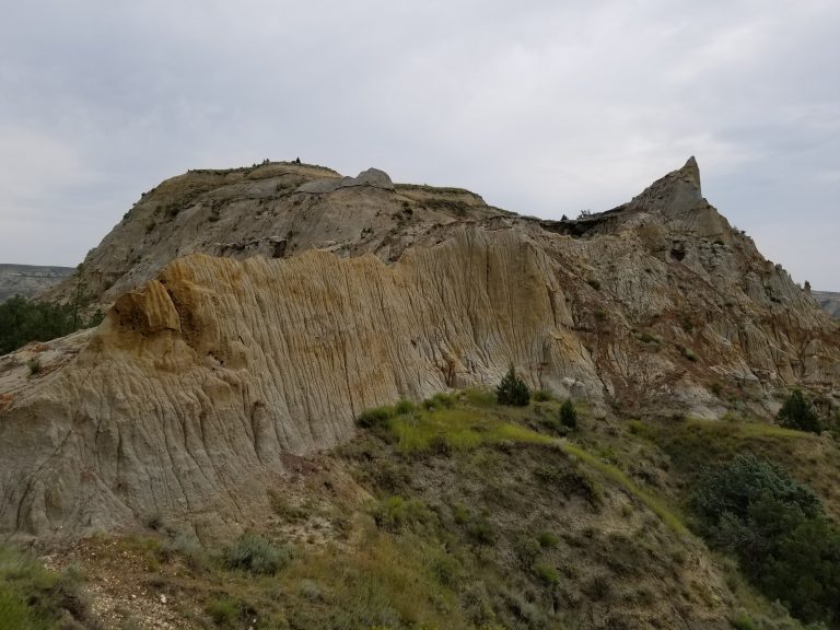 china wall, badlands of ND